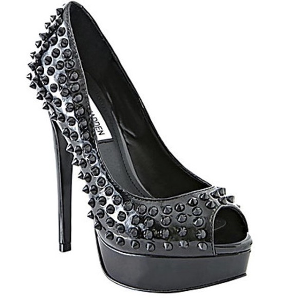 Steve Madden Shoes - 🌸{Steve Madden} Black andiee Spike Heels